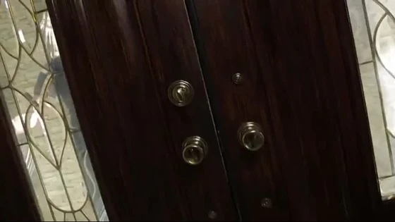 Молодой сосед зашел в гости и попал в сети Jaclyn Taylor