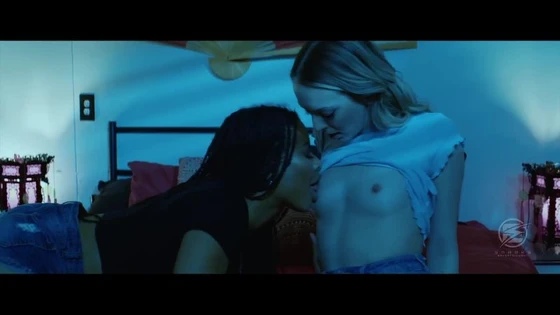Kira Noir, Lily Larimar - Lesbians in Love [Lesbian]