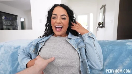 PervMom.22.10.23.Brianna.Bourbon.Getting.Better.Grades.XXX.1080p