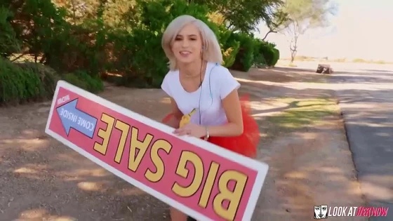 Kiara Cole - Sign Spinner 0NLYFIRE (18+)