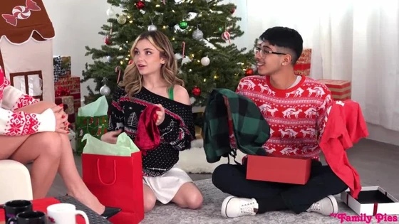 MyFamilyPies.24.12.10.Demi.Hawks.Getting.Merry.In.Front.Of.Stepmom.XXX.1080p [SmallTits, SmallButt, Hardcore, Creampie, StepSis]