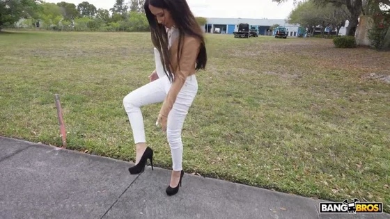 BangBus.25.03.19.Izi.Blu.Sky.XXX.1080p [SmallTits, SmallButt, Hardcore, Deep, CumShot, Milfy, Blowjob]