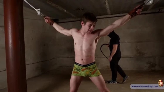 gay ballbusting_170