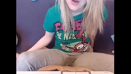 squirting_teen_in_front_of_webcam