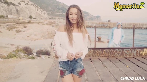 Chicas Loca - latina exhibitionist teen taylor sands public sex with bf (very hot latina girl)