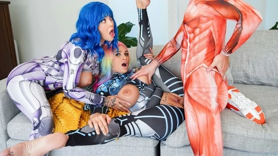 Charli Phoenix and Kali Roses - BZ